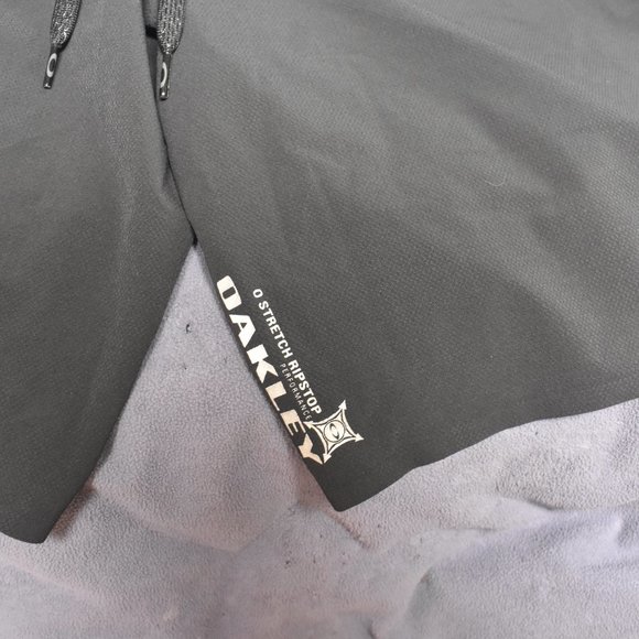 OAKLEY BLADE 4 BOARDSHORTS WITH COMPRESSION LINER BLACK US MEN'S PREOWNED - Picture 3 of 11